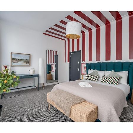 The Wellesley Hotel Belfast Bagian luar foto